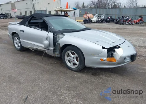 1995 Pontiac Firebird z USA, uszkodzony, nr VIN 2G2FS32S9S2240710